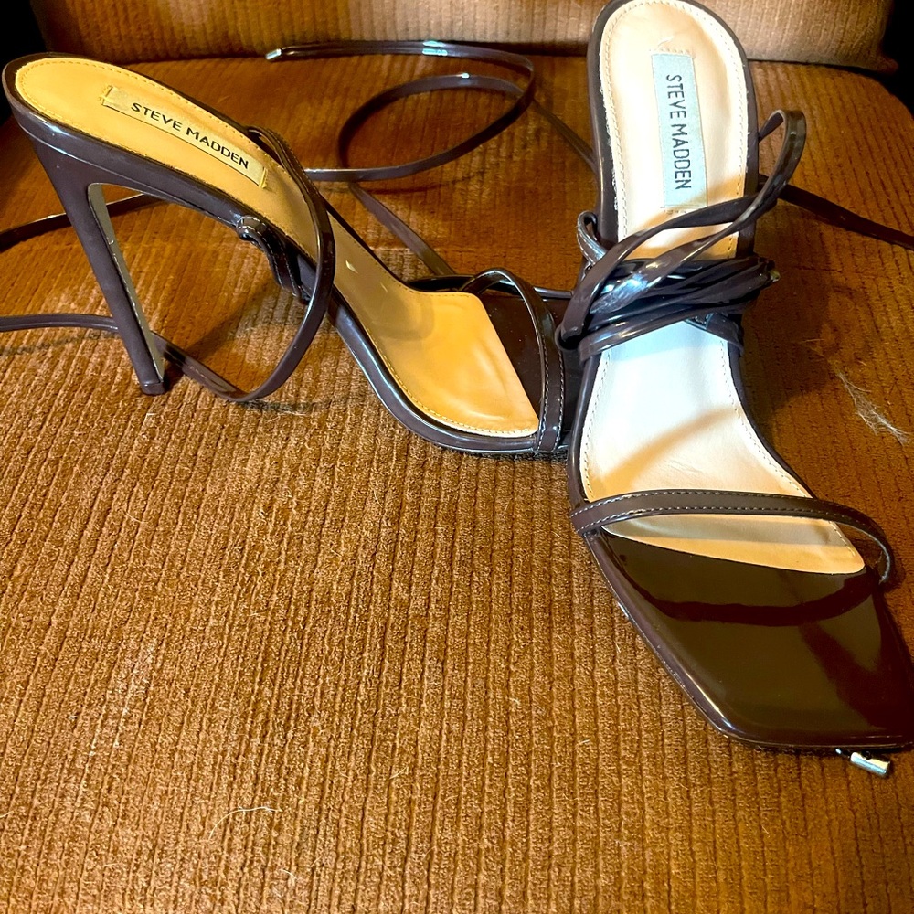 10M Steve Madden Brown faux leather strap heels